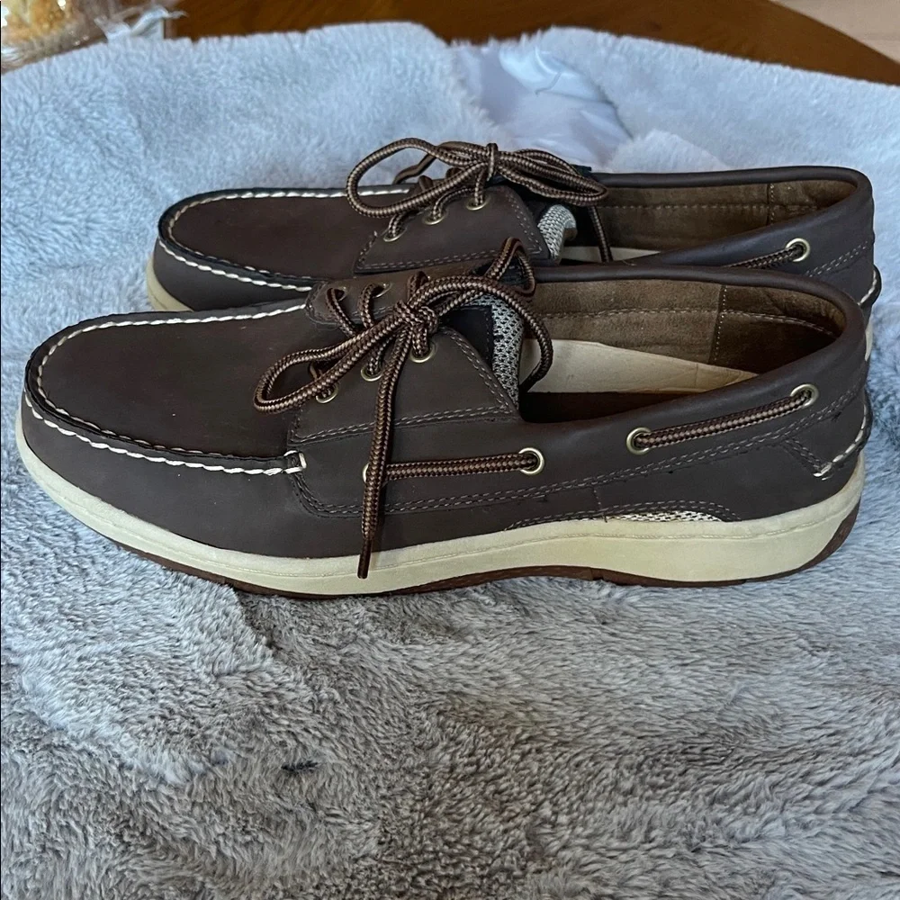 Boat shoes by St johns Bay